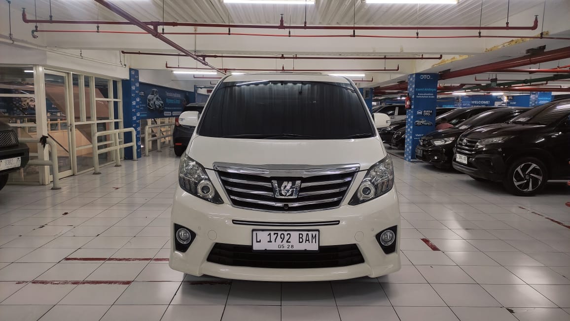 2013 Toyota Alphard 2013 Toyota Alphard
