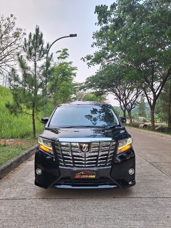 2015 Toyota Alphard