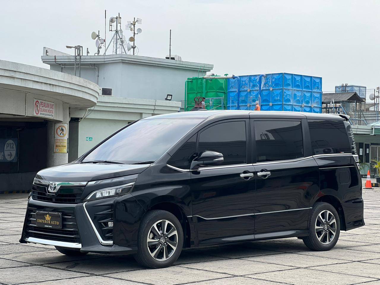 2019 Toyota Voxy 2.0 CVT 2.0 CVT tua