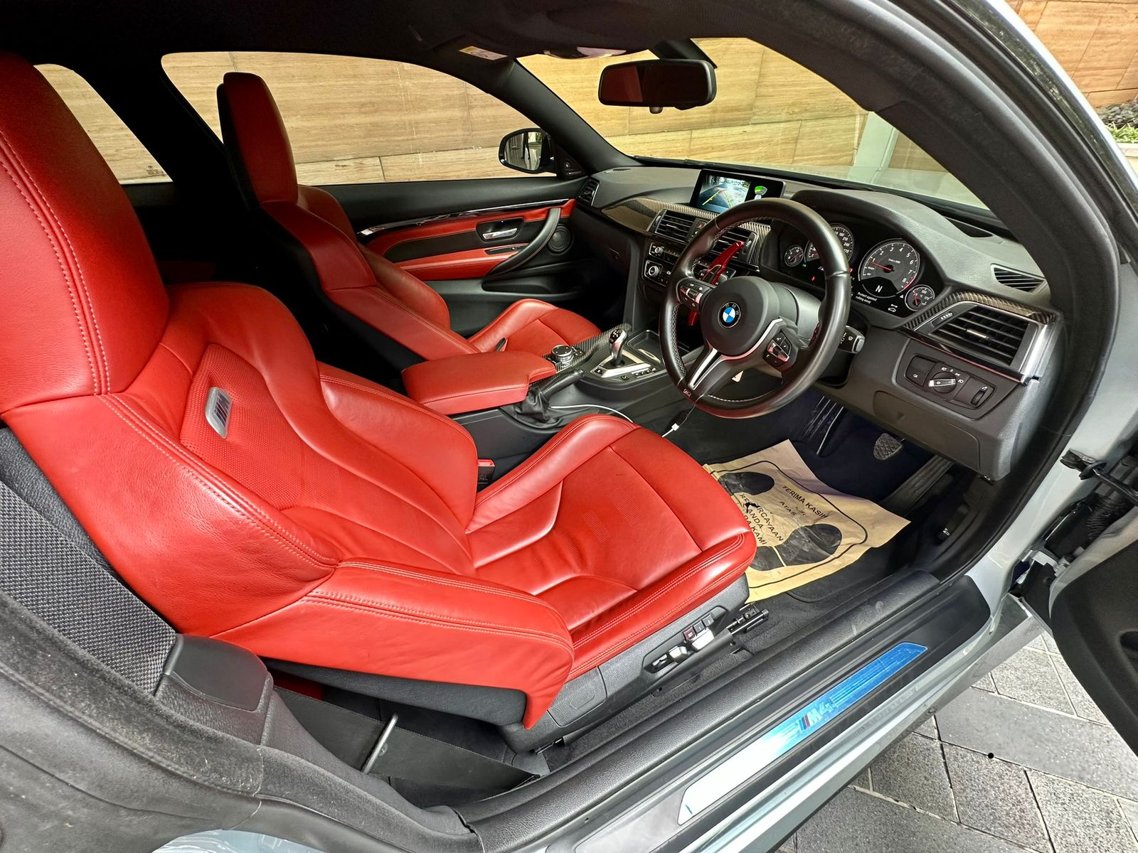 2015 BMW M4 Coupe  3.0 L AT 2015 BMW M4 Coupe  3.0 L AT