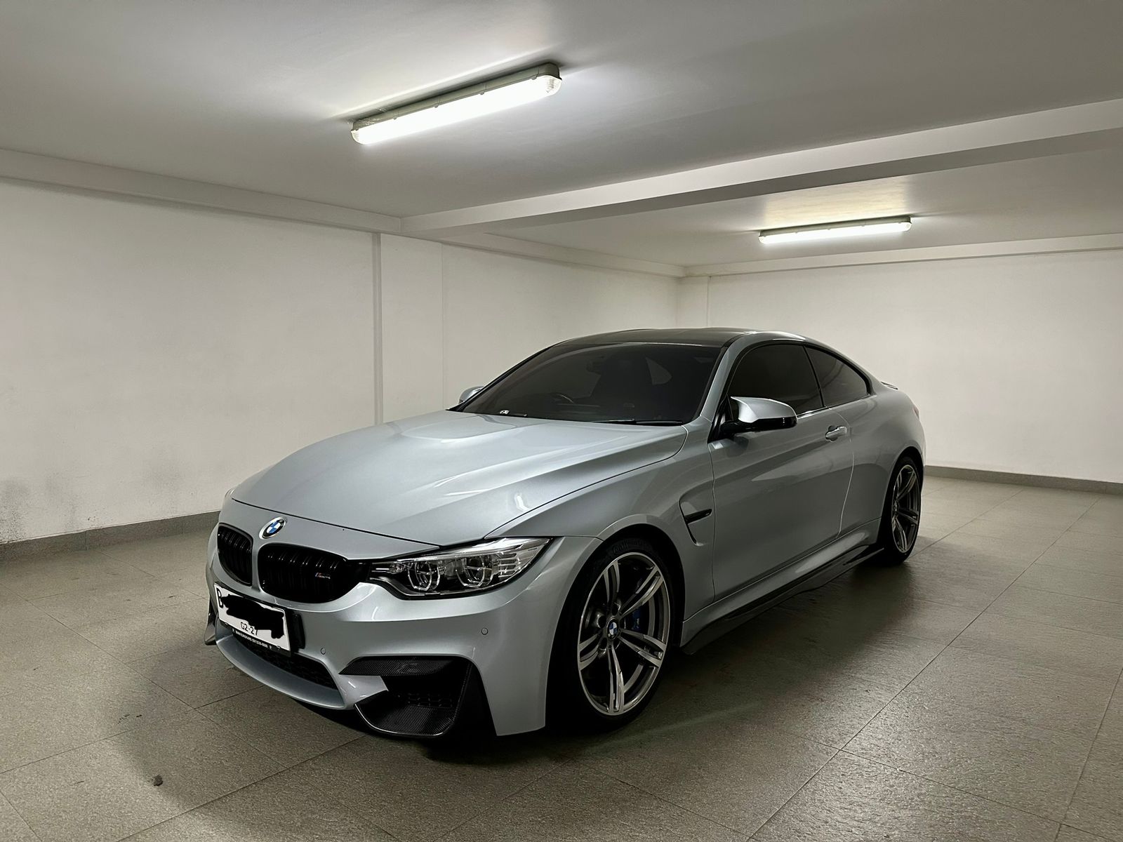 2015 BMW M4 Coupe  3.0 L AT 2015 BMW M4 Coupe  3.0 L AT