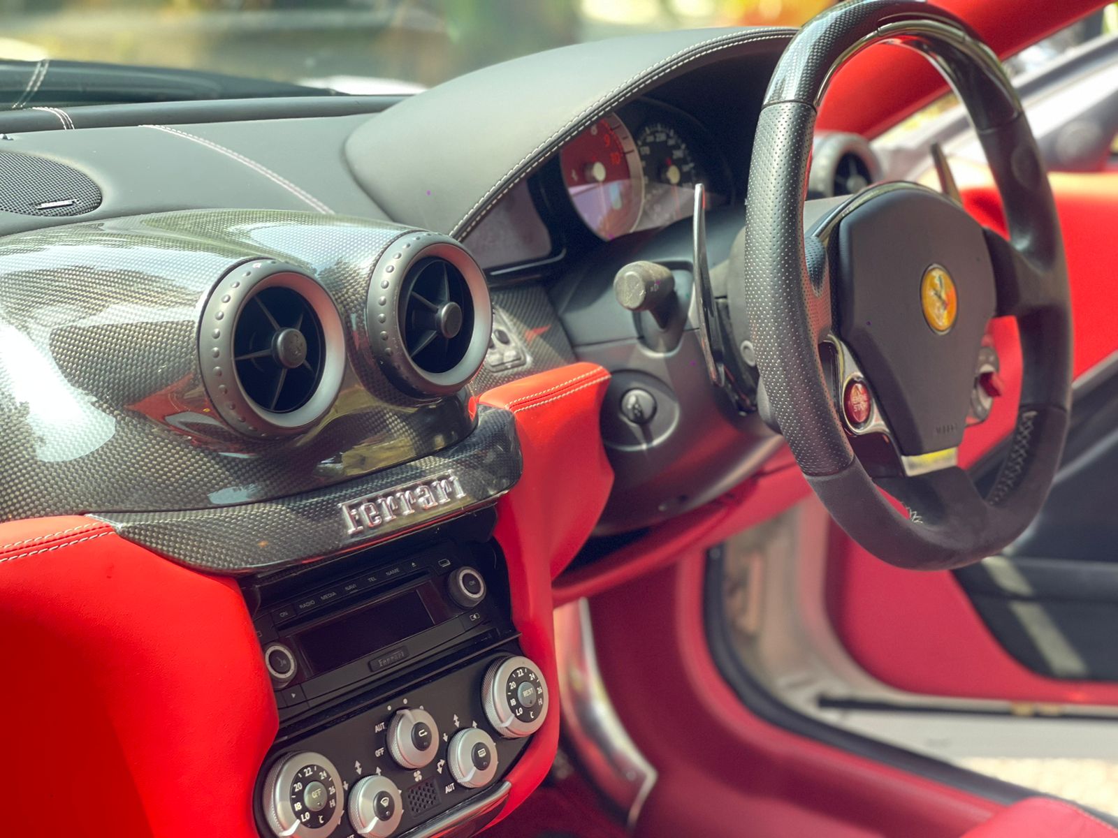 2010 Ferrari Portofino M 3.9L V8 2010 Ferrari Portofino M 3.9L V8