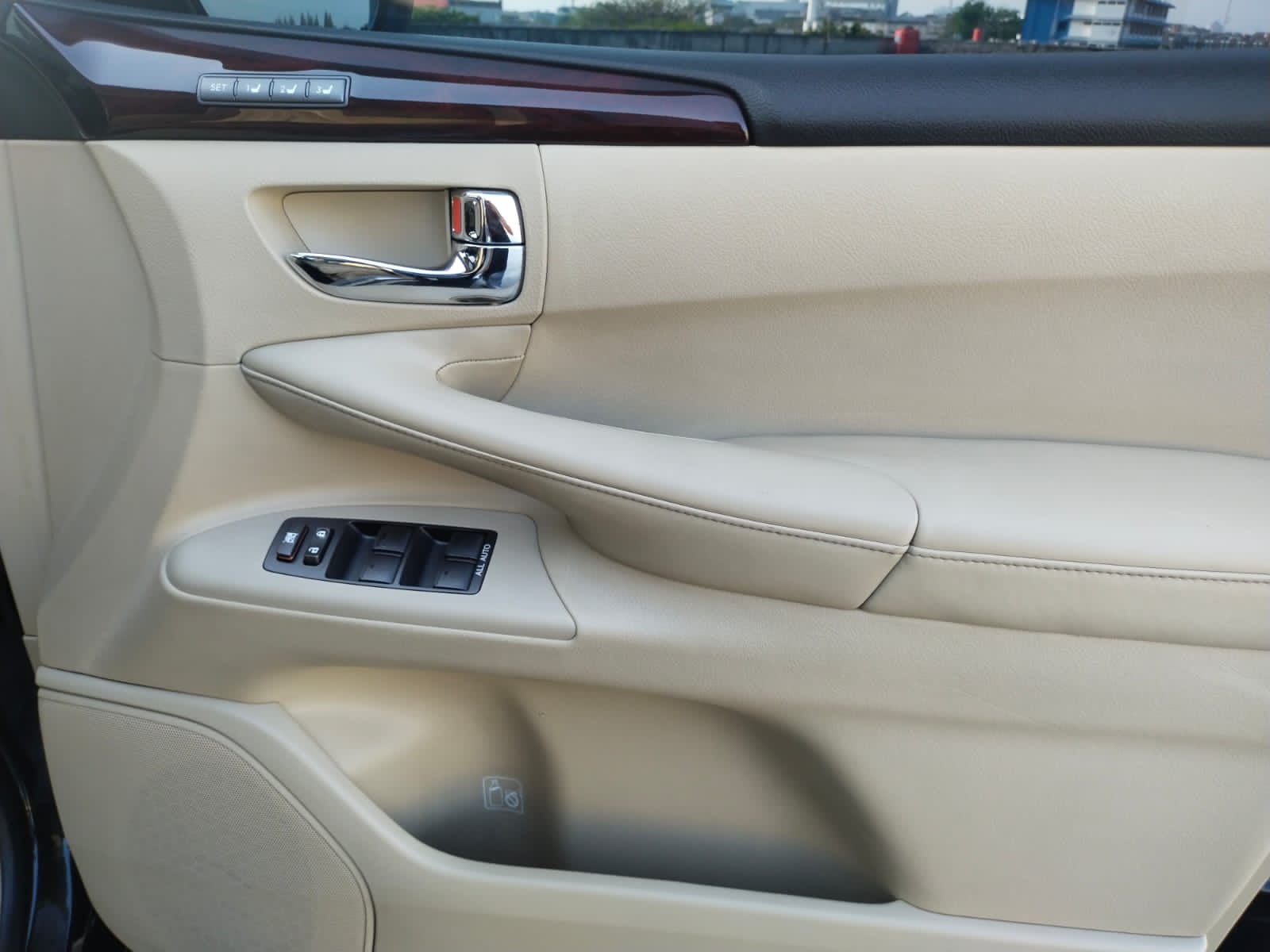 2011 Lexus LX 570 5.7 AT 2011 Lexus LX 570 5.7 AT