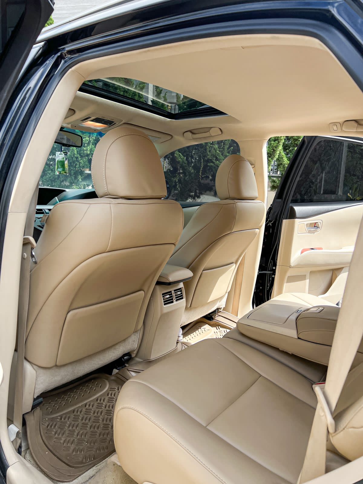 2011 Lexus RX 270 2.7 AT 2011 Lexus RX 270 2.7 AT