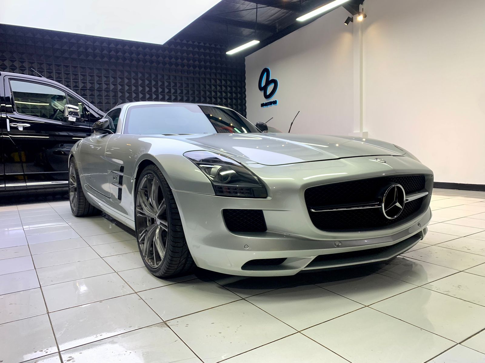 2010 Mercedes Benz SLS Coupe Bekas 2010 Mercedes Benz SLS Coupe Bekas