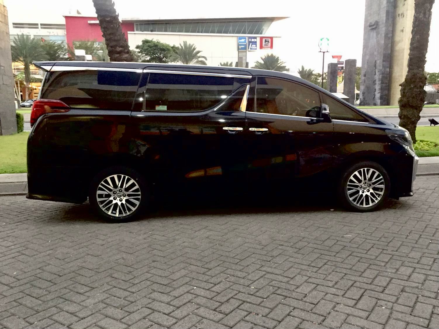 2017 Toyota Alphard  2.5 G 2017 Toyota Alphard  2.5 G