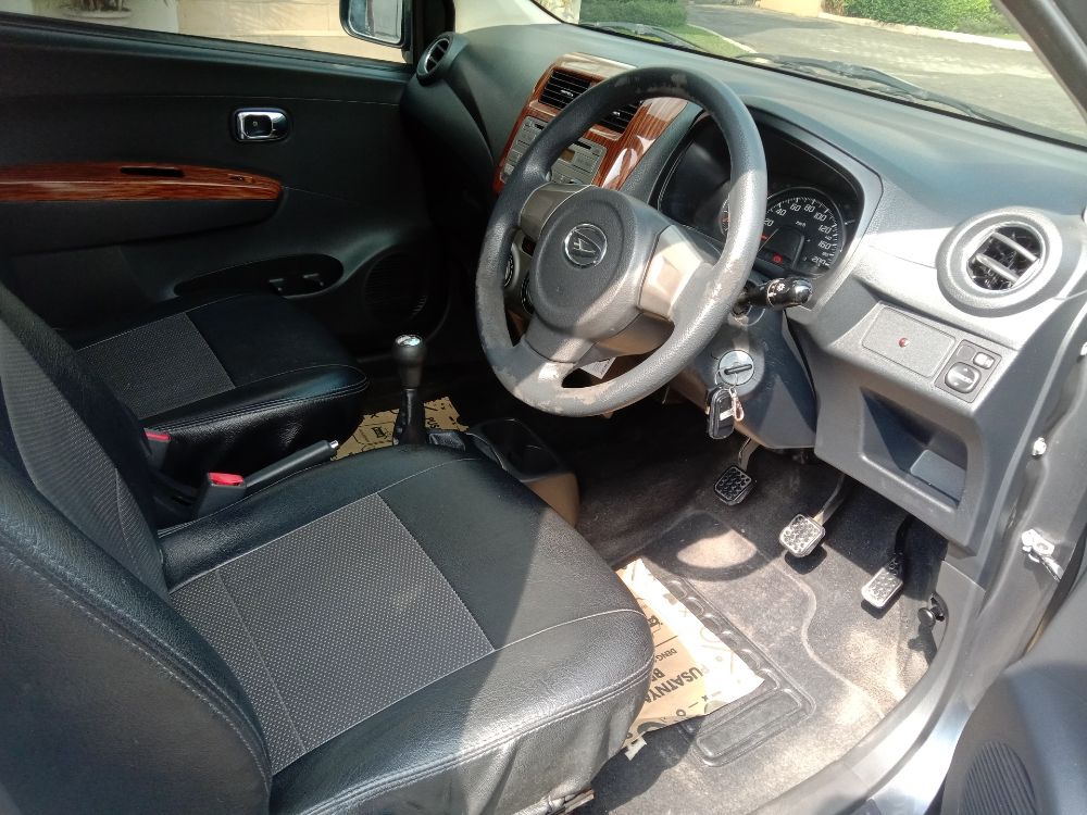 2015 Daihatsu Ayla 1.0L X MT 1.0L X MT tua
