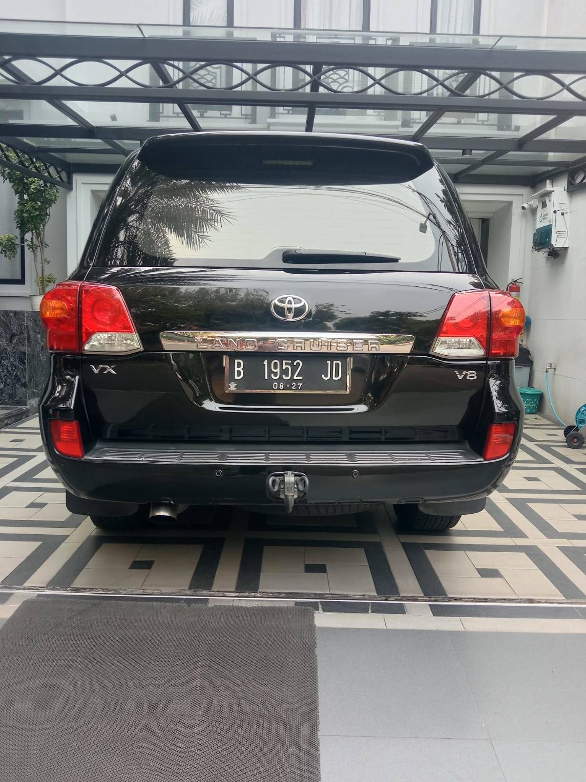 2012 Toyota Land Cruiser  2012 Toyota Land Cruiser