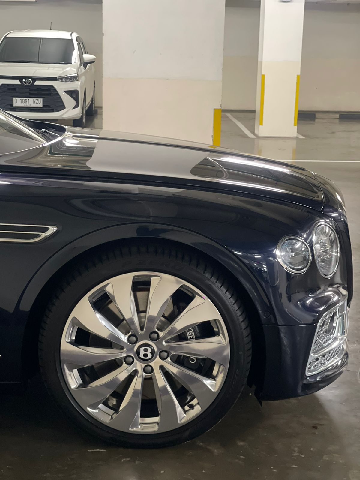 2023 Bentley Flying Spur 6.0 L W12 2023 Bentley Flying Spur 6.0 L W12