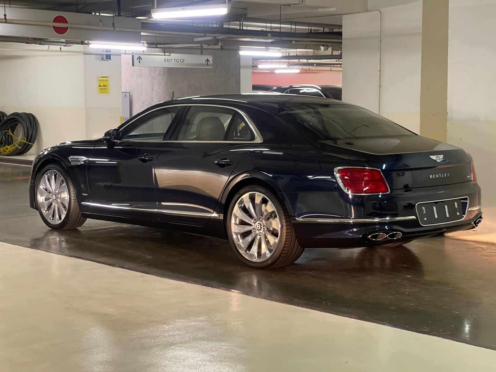 2023 Bentley Flying Spur 6.0 L W12 2023 Bentley Flying Spur 6.0 L W12