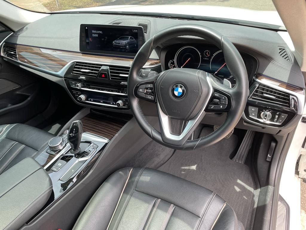 2018 BMW 5 Series Sedan  530i Luxury 2018 BMW 5 Series Sedan  530i Luxury