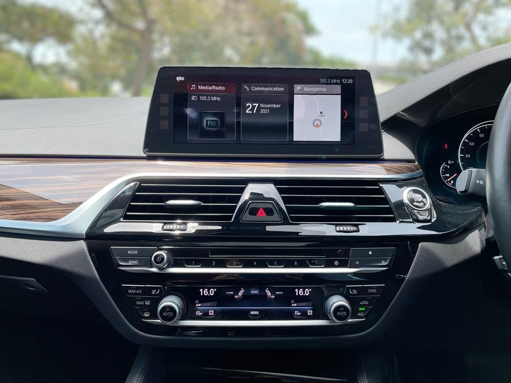 2018 BMW 5 Series Sedan  530i Luxury 2018 BMW 5 Series Sedan  530i Luxury