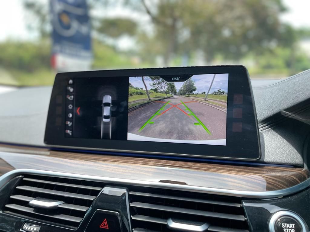 2018 BMW 5 Series Sedan  530i Luxury 2018 BMW 5 Series Sedan  530i Luxury