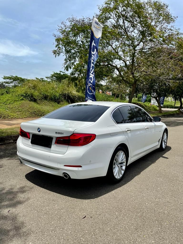 2018 BMW 5 Series Sedan  530i Luxury 2018 BMW 5 Series Sedan  530i Luxury