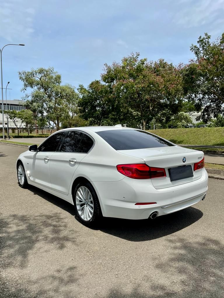 2018 BMW 5 Series Sedan  530i Luxury 2018 BMW 5 Series Sedan  530i Luxury