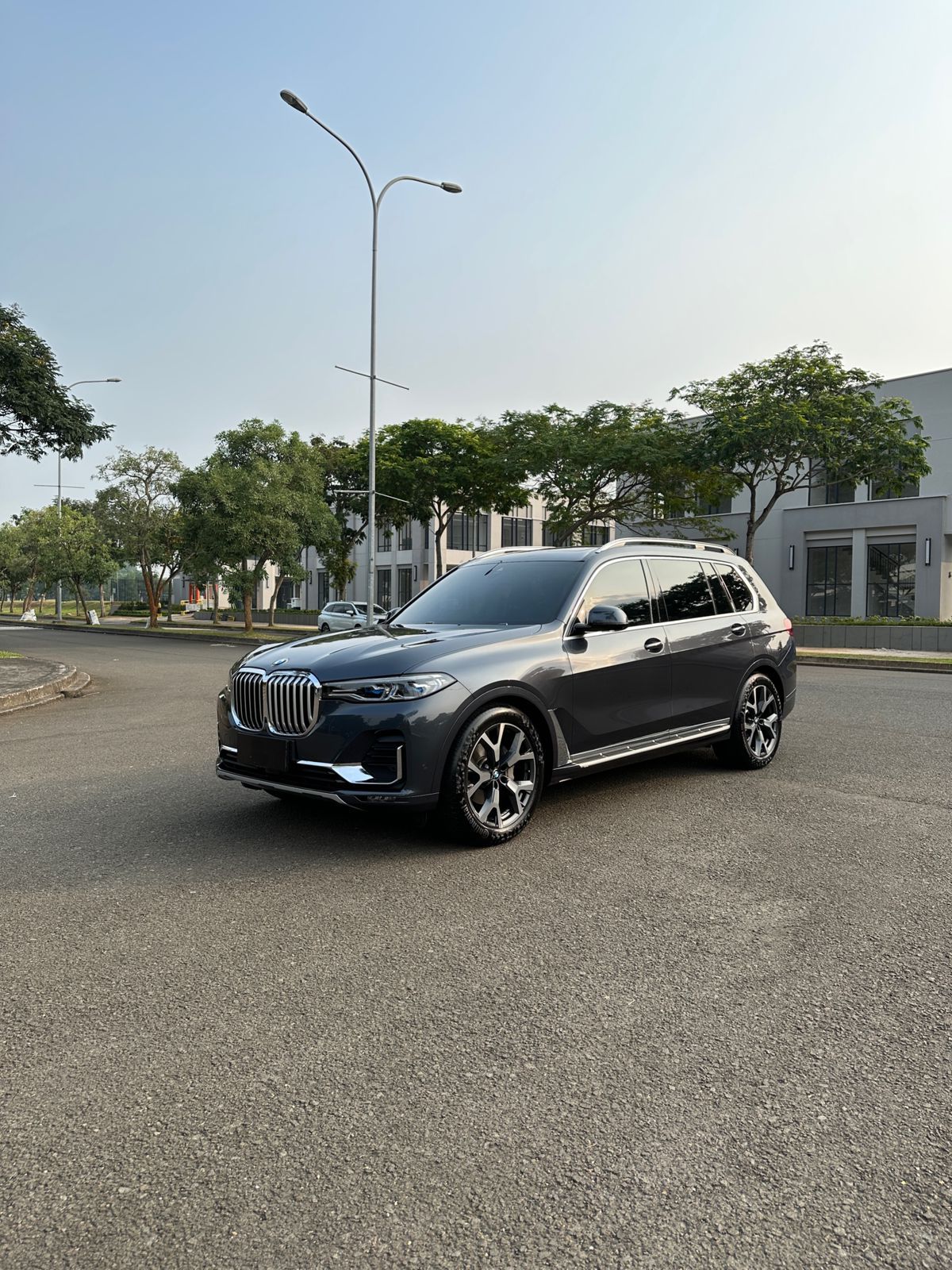 2020 BMW X7 xDrive40i Opulence 2020 BMW X7 xDrive40i Opulence