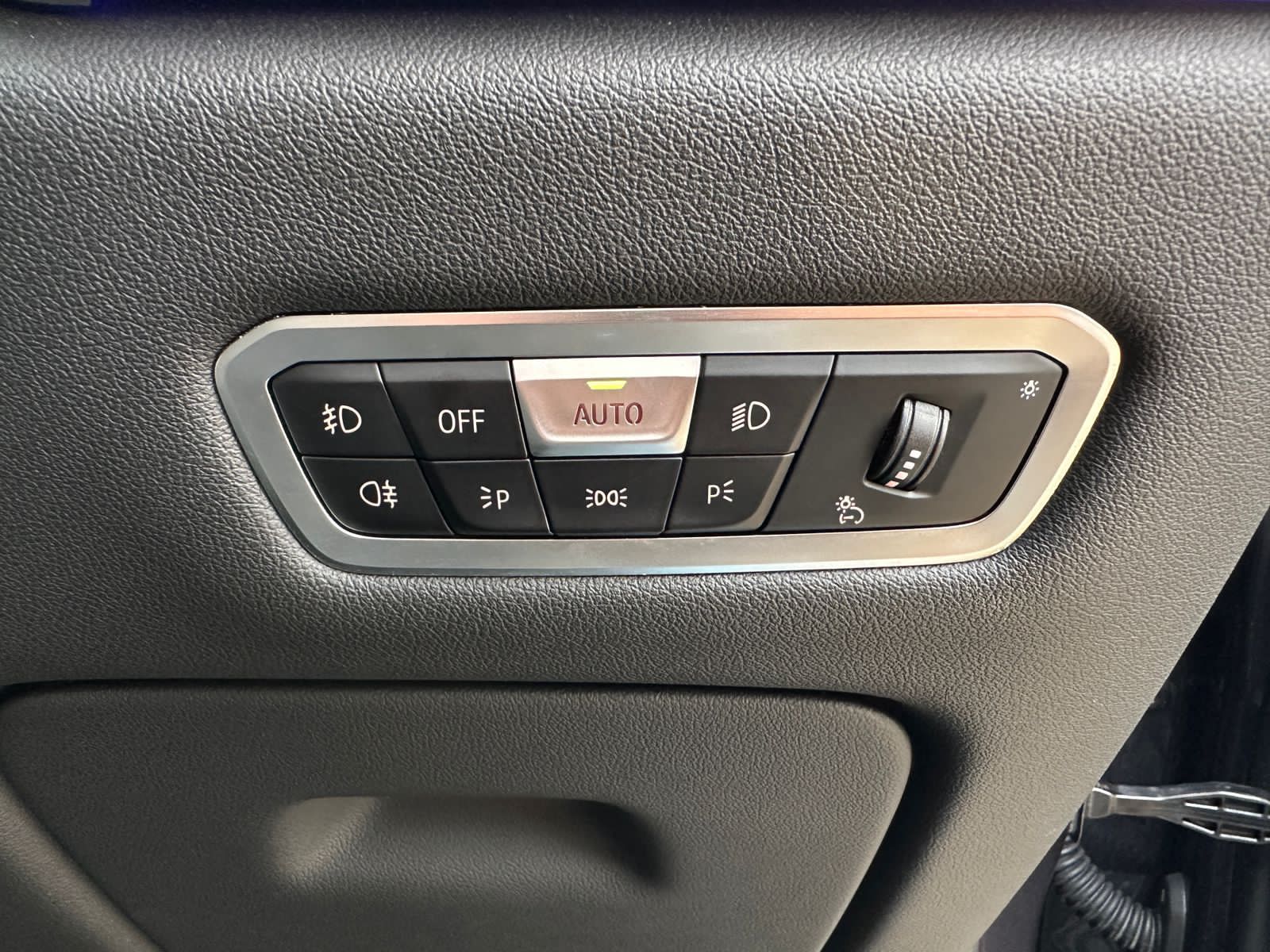 2020 BMW X7 xDrive40i Opulence 2020 BMW X7 xDrive40i Opulence