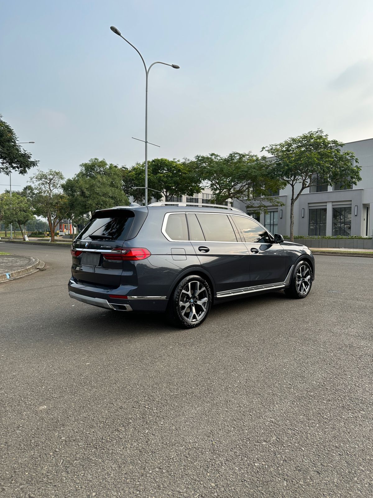 2020 BMW X7 xDrive40i Opulence 2020 BMW X7 xDrive40i Opulence