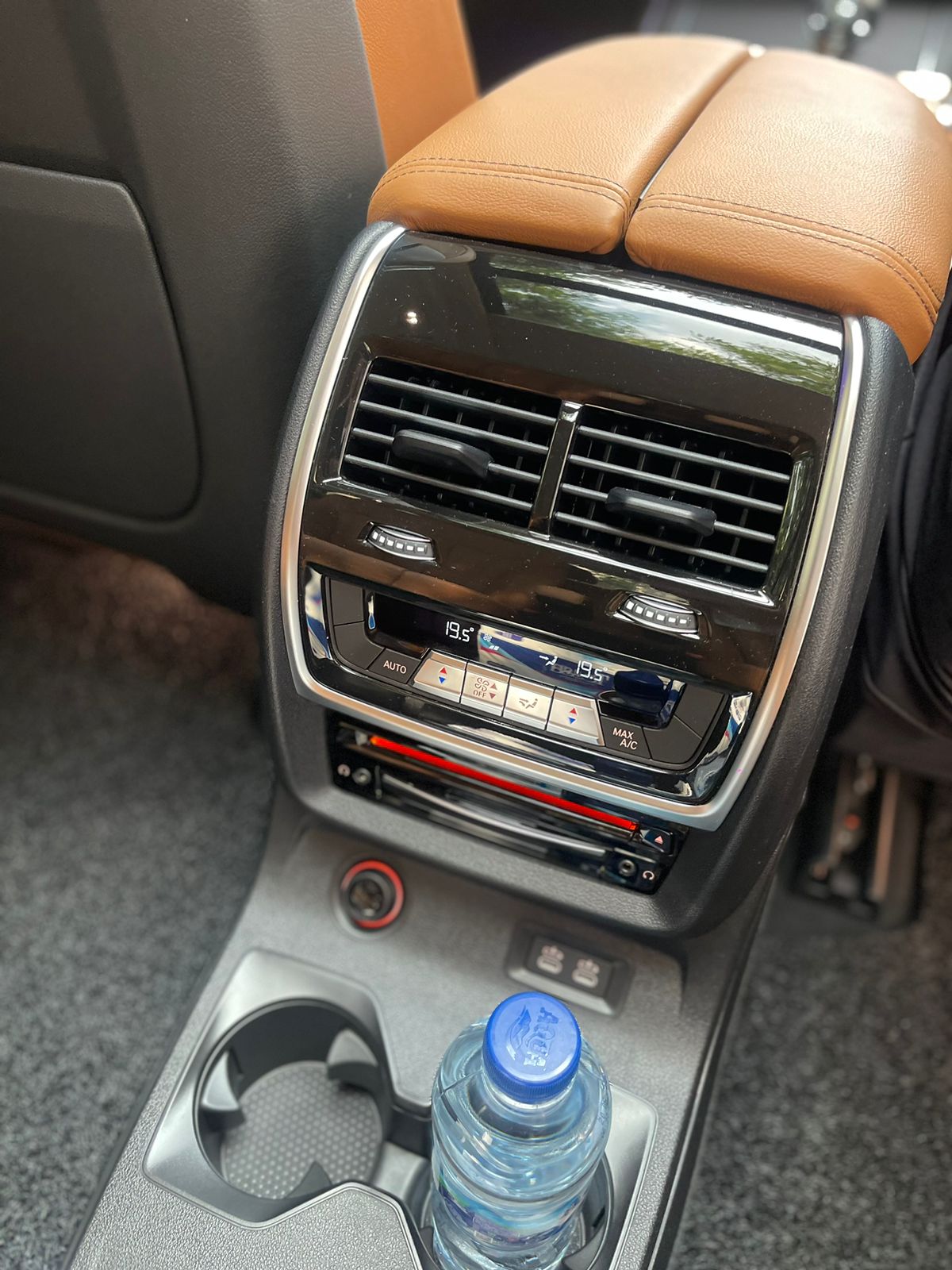 2022 BMW X7 xDrive40i Opulence 2022 BMW X7 xDrive40i Opulence