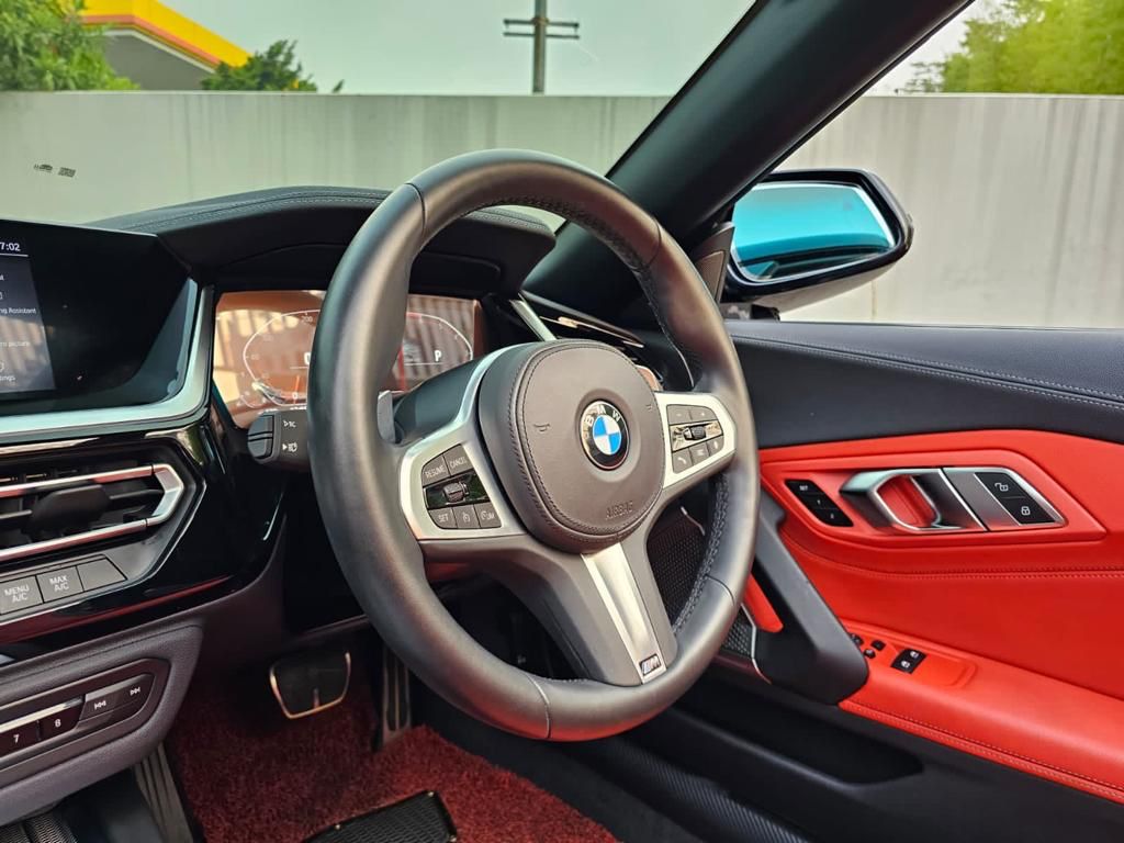 2020 BMW Z4 sDrive30i M Sport 2020 BMW Z4 sDrive30i M Sport