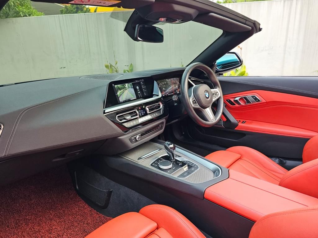 2020 BMW Z4 sDrive30i M Sport 2020 BMW Z4 sDrive30i M Sport