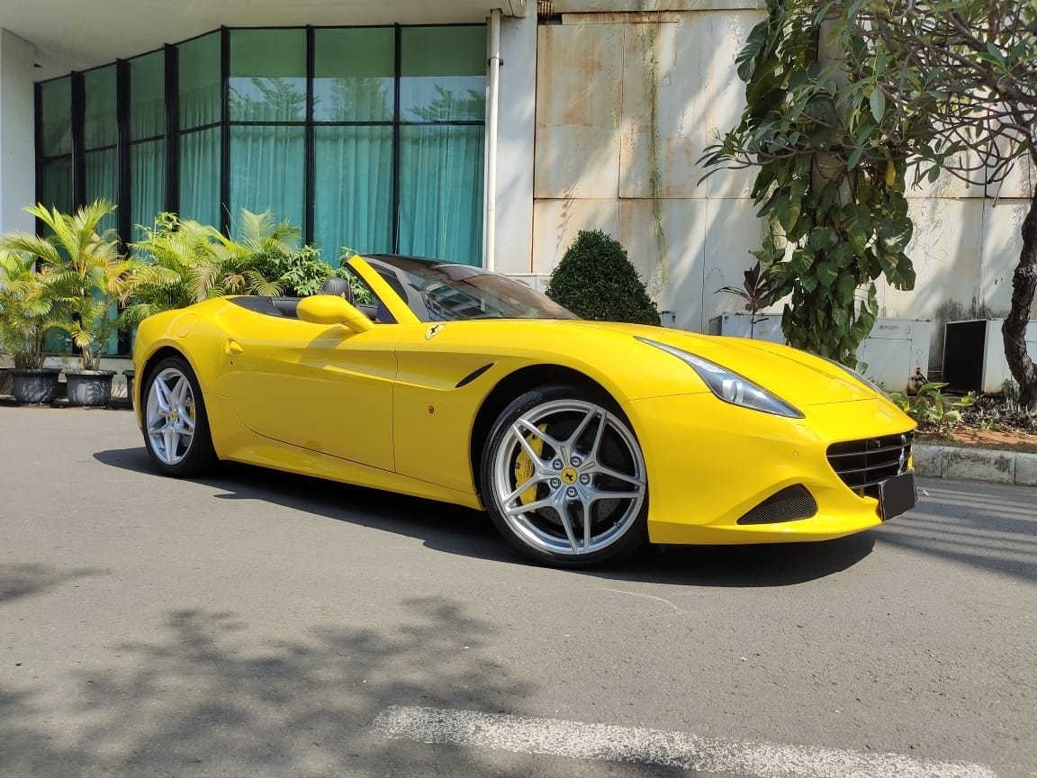 Second Hand 2015 Ferrari California T Second Hand 2015 Ferrari California T