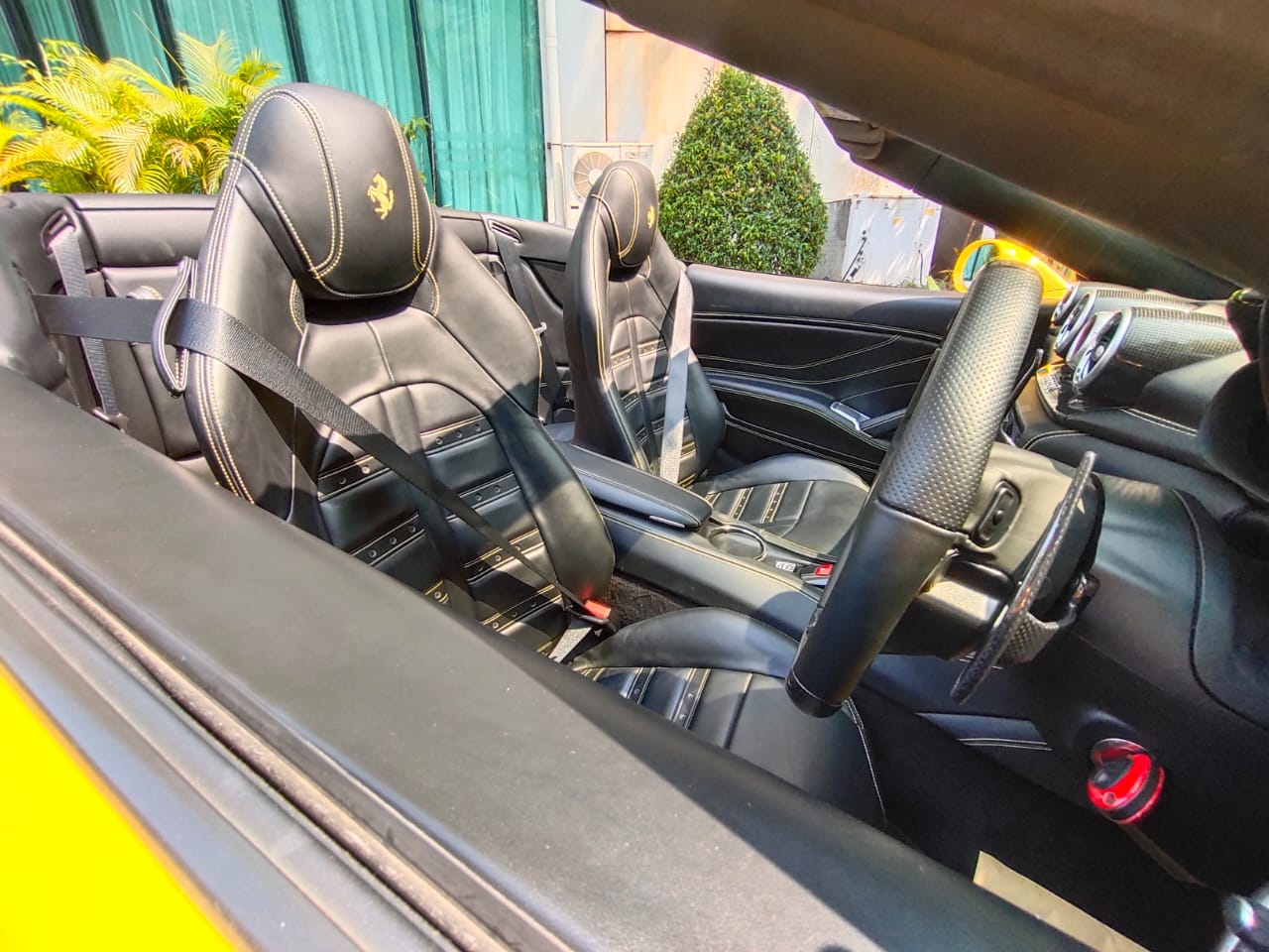 2015 Ferrari California T 4.3 AT 2015 Ferrari California T 4.3 AT