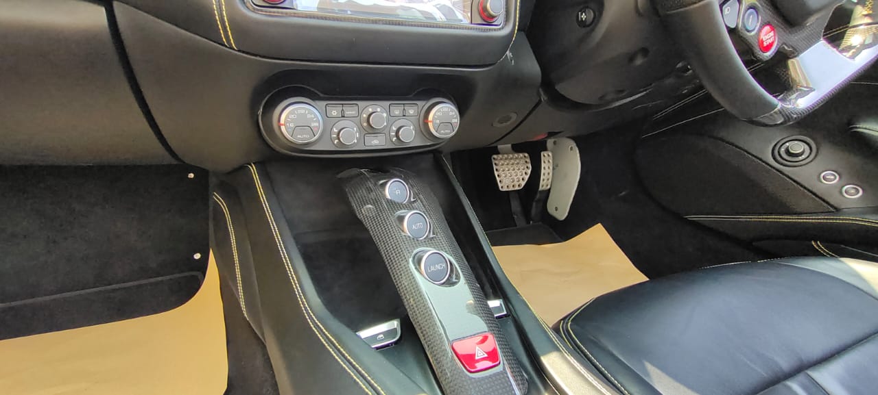 2015 Ferrari California T 4.3 AT 2015 Ferrari California T 4.3 AT