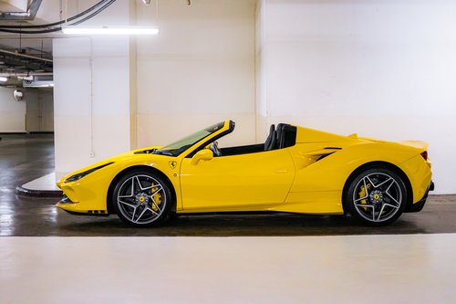 2023 Ferrari F8 Spider 3.9L V8 2023 Ferrari F8 Spider 3.9L V8