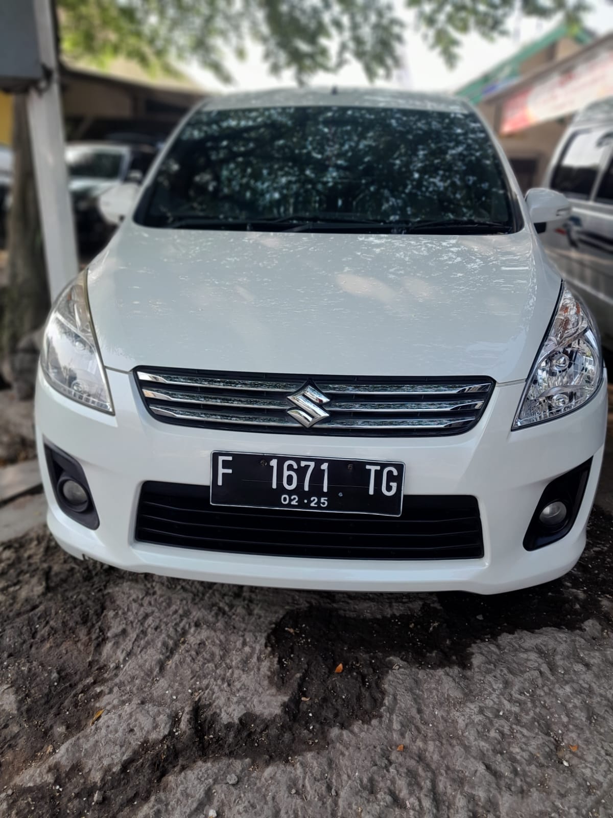 2014 Suzuki Ertiga  2014 Suzuki Ertiga