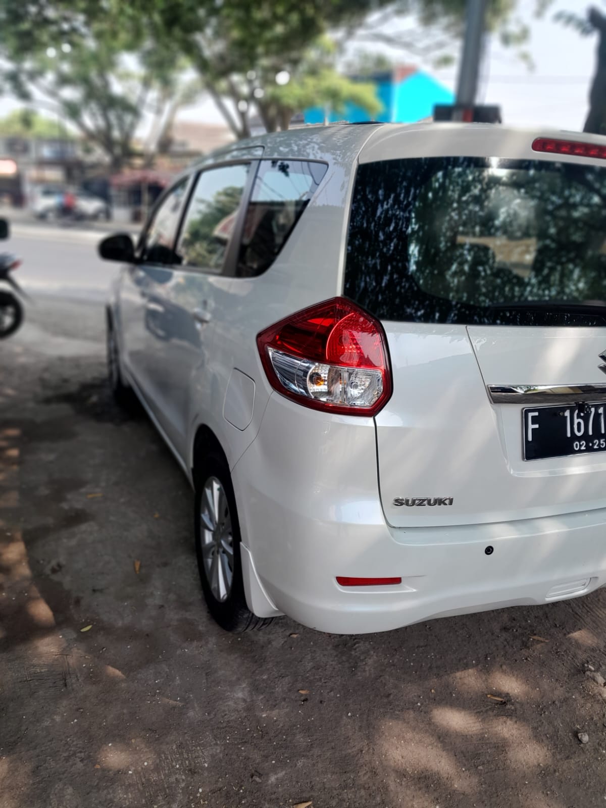 2014 Suzuki Ertiga  2014 Suzuki Ertiga