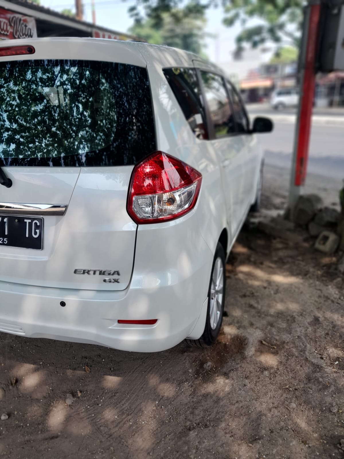 2014 Suzuki Ertiga  2014 Suzuki Ertiga