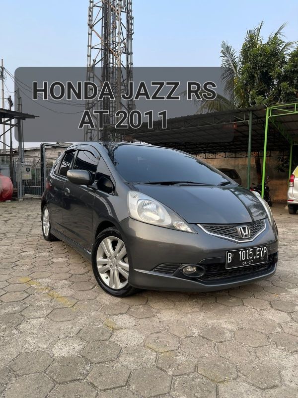 2011 Honda Jazz  1.5 GE8 AT 1.5 GE8 AT bekas