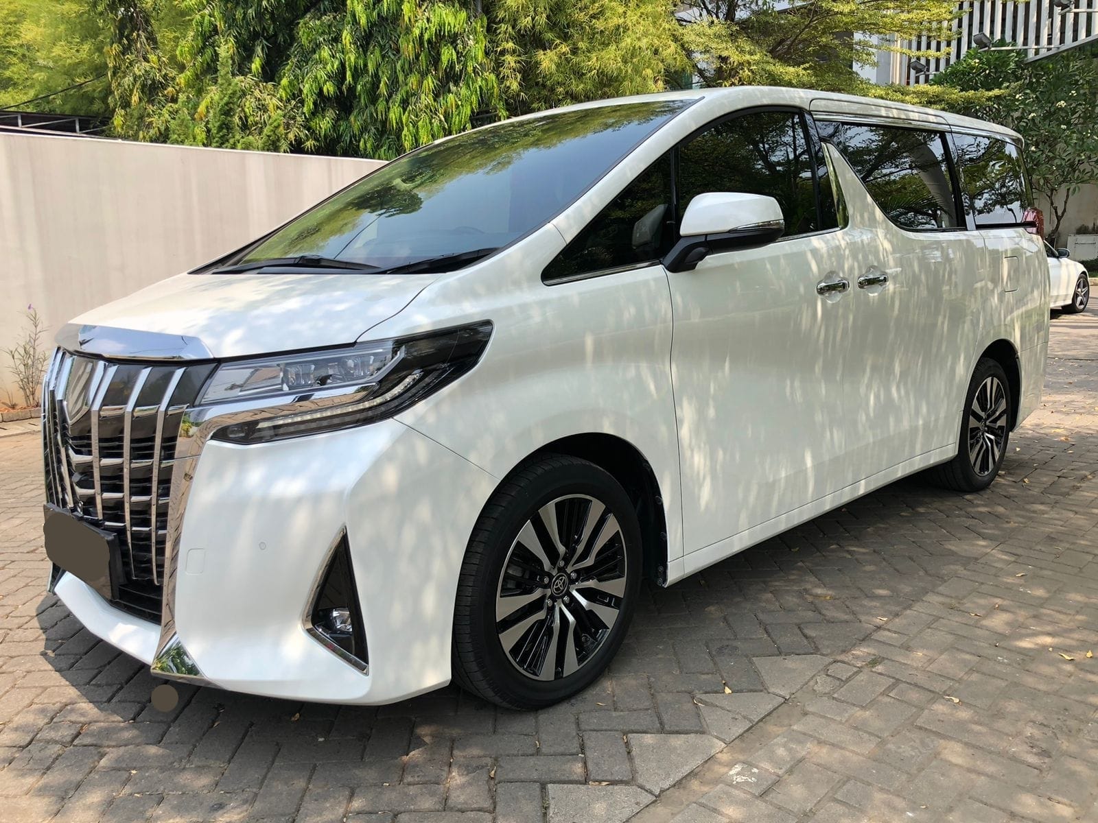 2022 Toyota Alphard  2.5 G A/T Bekas 2022 Toyota Alphard  2.5 G A/T Bekas
