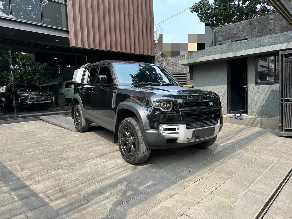 2020 Land Rover Defender 110 2.0 SE 2020 Land Rover Defender 110 2.0 SE