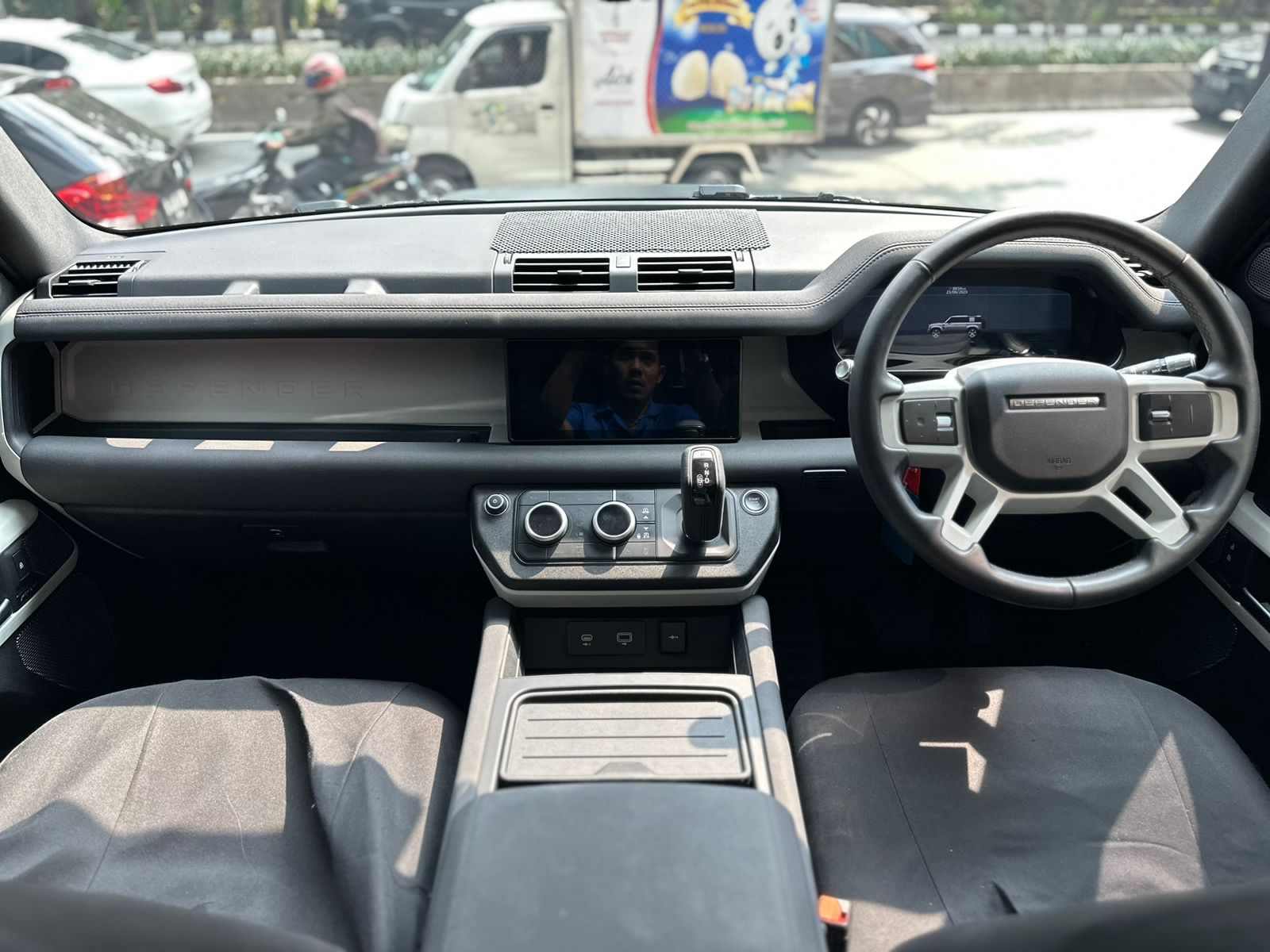 2020 Land Rover Defender 110 2.0 SE 2020 Land Rover Defender 110 2.0 SE