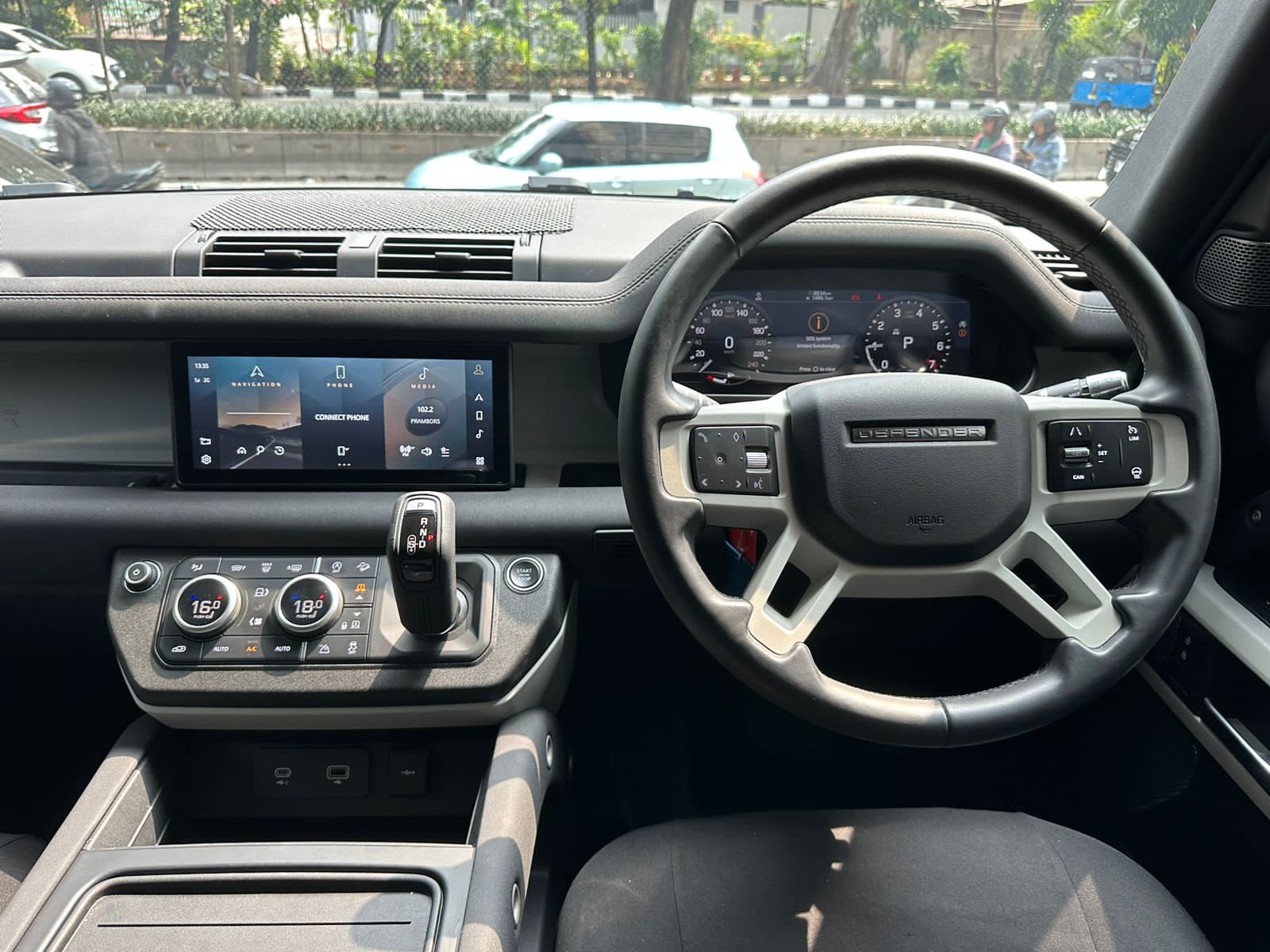 2020 Land Rover Defender 110 2.0 SE 2020 Land Rover Defender 110 2.0 SE