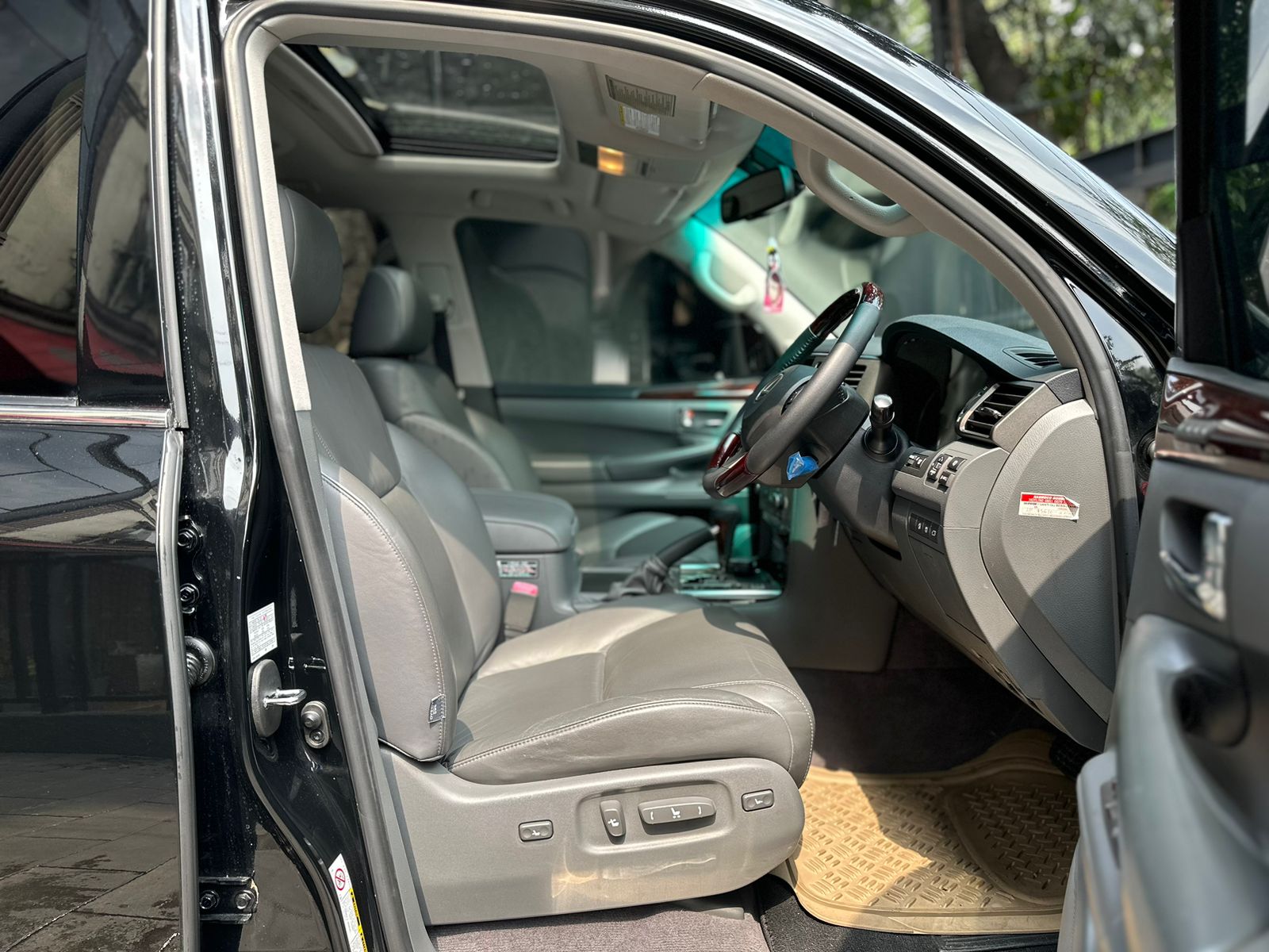 2020 Land Rover Defender 110 2.0 SE 2020 Land Rover Defender 110 2.0 SE