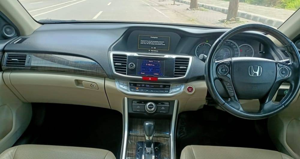 Dijual 2013 Honda Accord  2.4L VTi-L 2.4L VTi-L Bekas