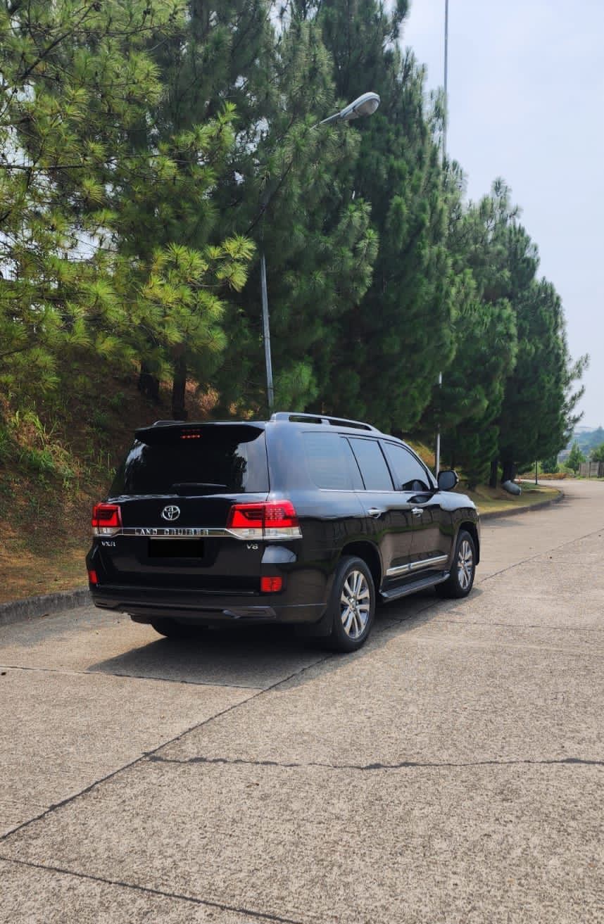 2017 Toyota Land Cruiser 2017 Toyota Land Cruiser