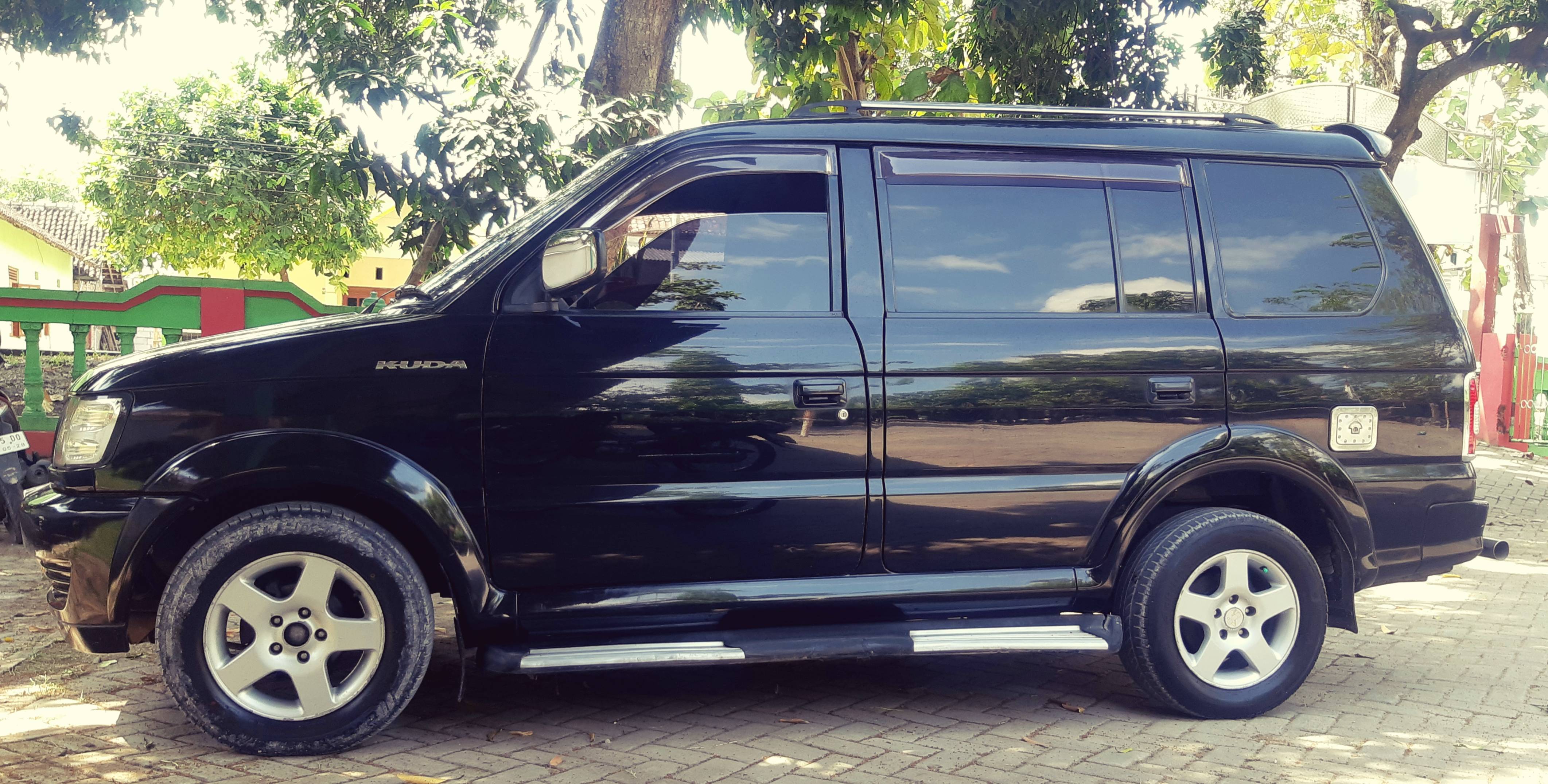 2002 Mitsubishi Kuda 2002 Mitsubishi Kuda