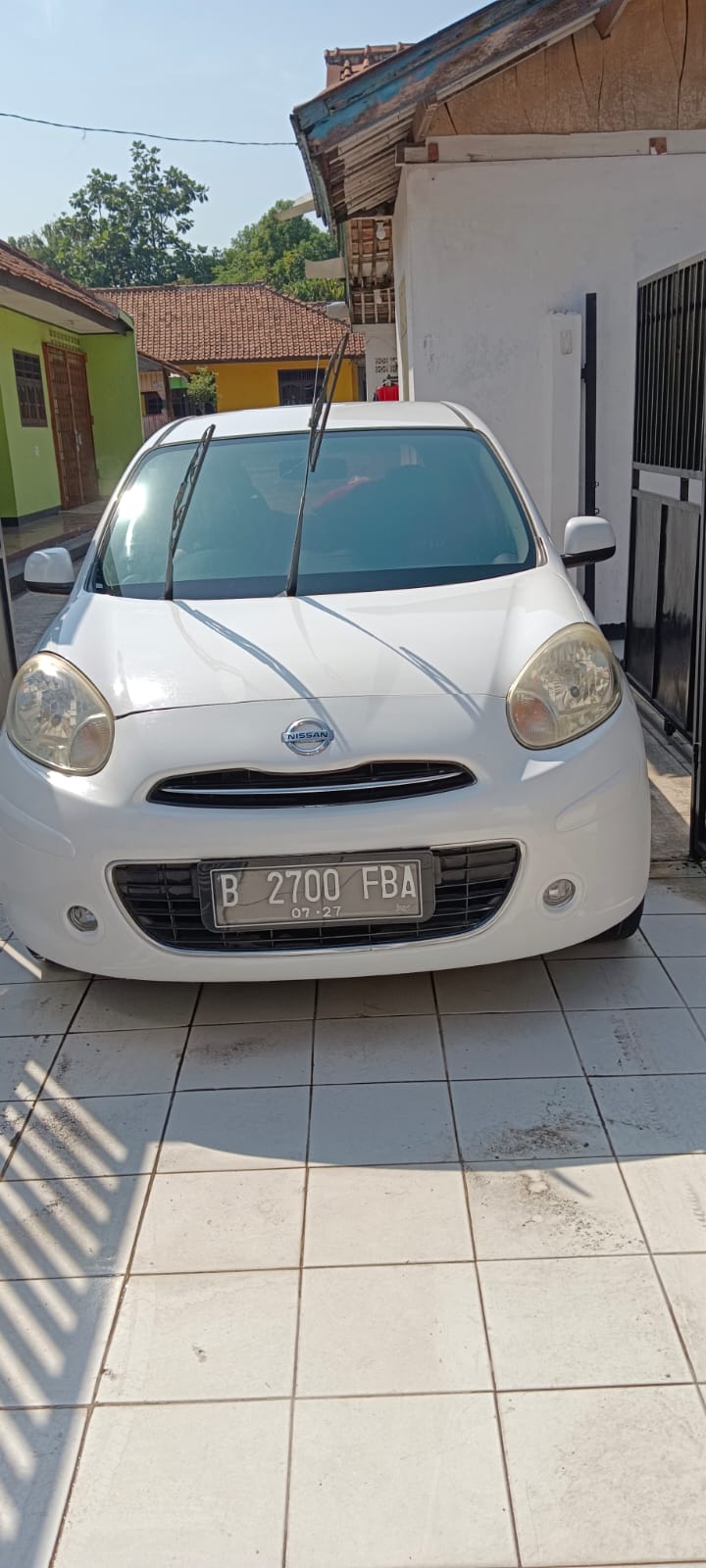 Second Hand 2012 Nissan March 1.2L AT Second Hand 2012 Nissan March 1.2L AT