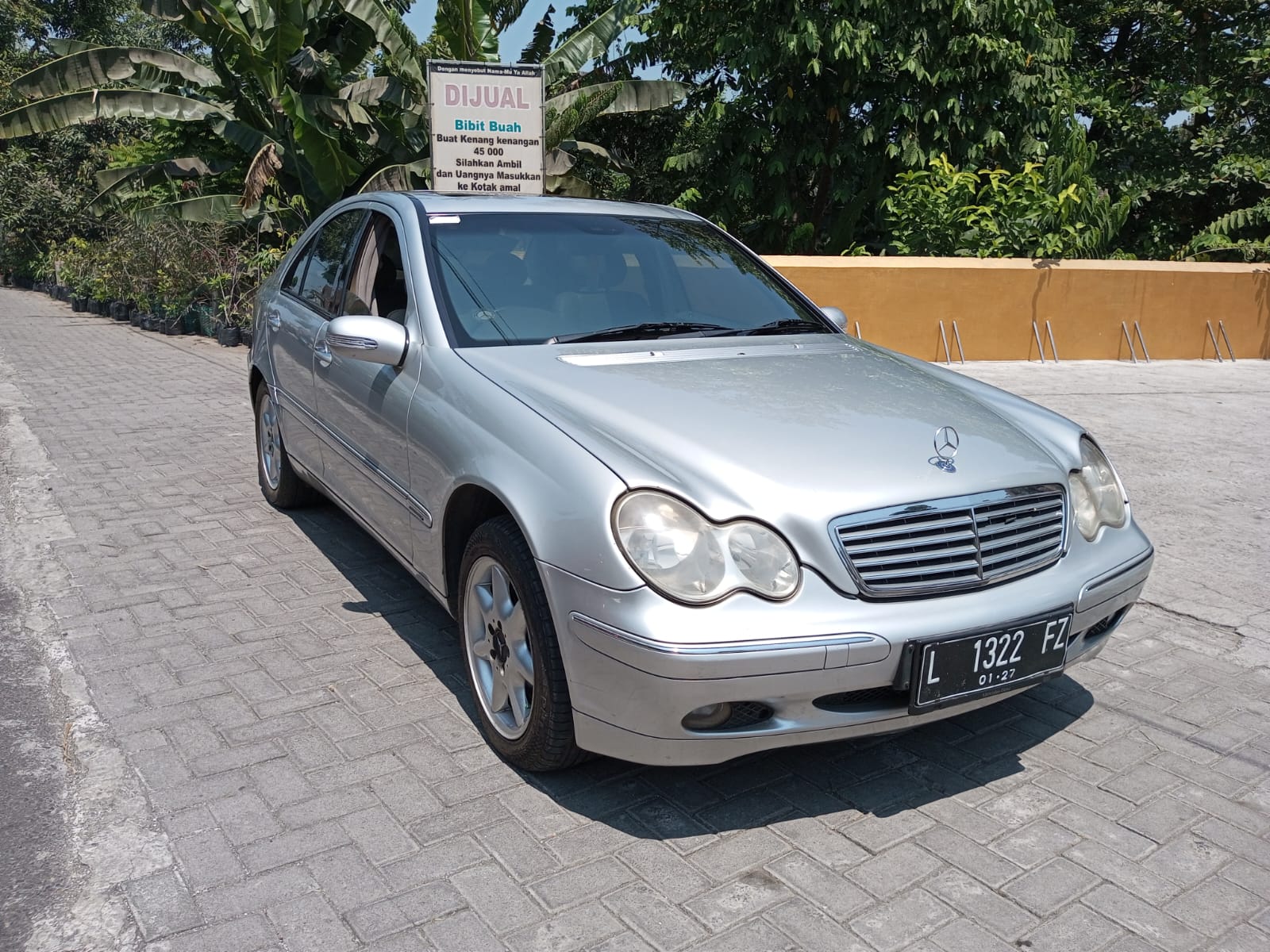 Second Hand 2002 Mercedes Benz C-Class Sedan Second Hand 2002 Mercedes Benz C-Class Sedan