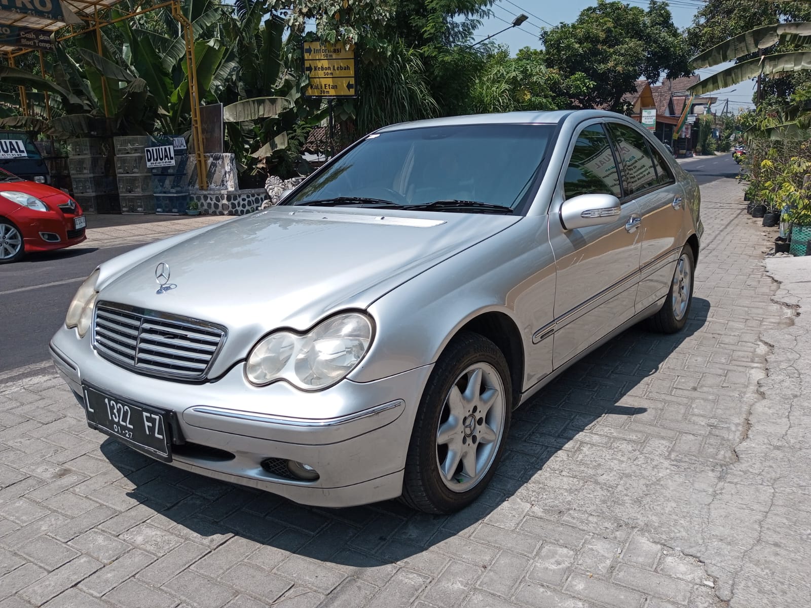 2002 Mercedes Benz C-Class Sedan 2002 Mercedes Benz C-Class Sedan