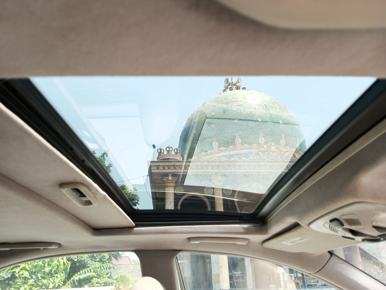 2002 Mercedes Benz C-Class Sedan 2002 Mercedes Benz C-Class Sedan