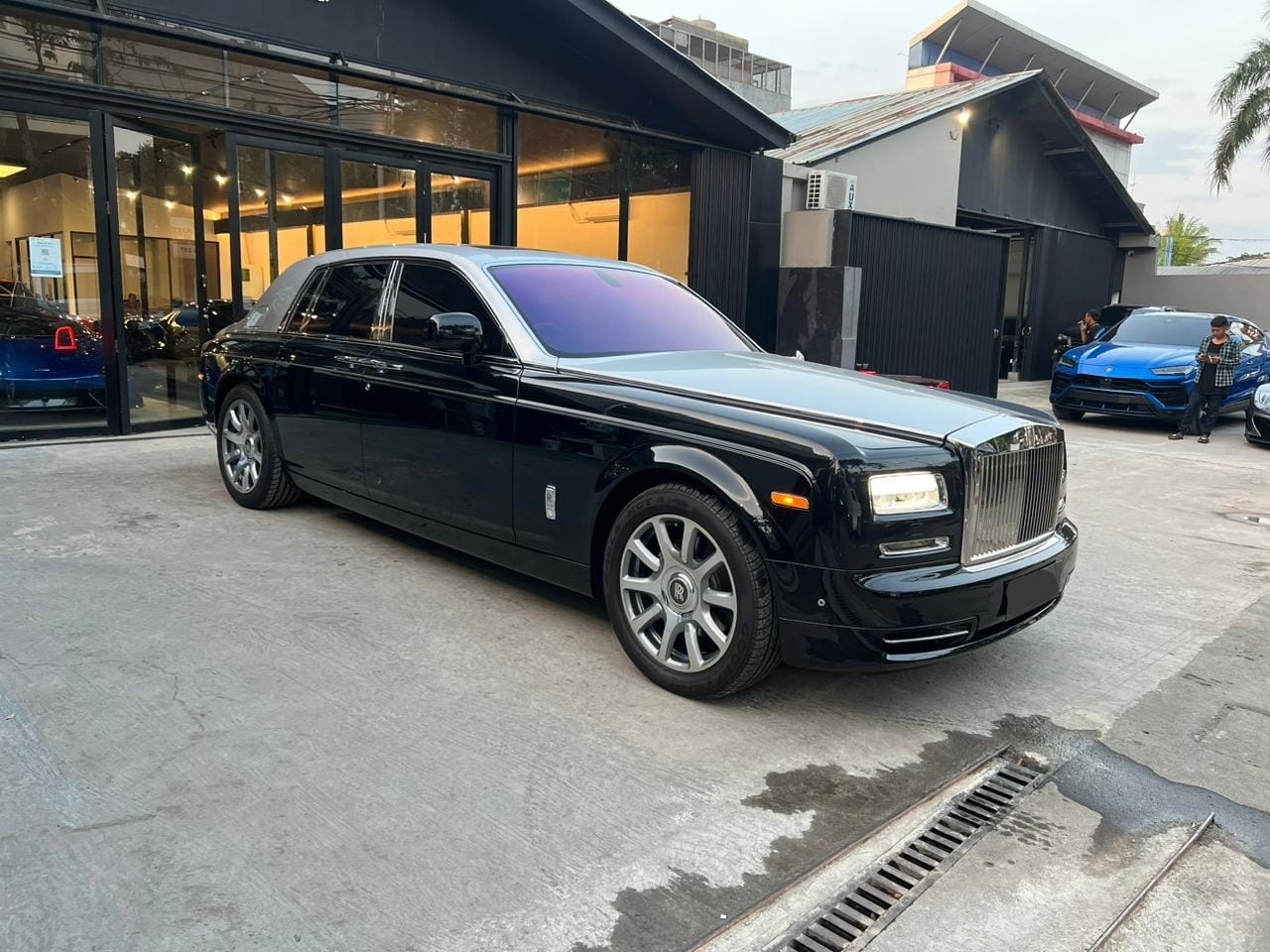 2013 Rolls Royce Phantom 6.7 L 2013 Rolls Royce Phantom 6.7 L