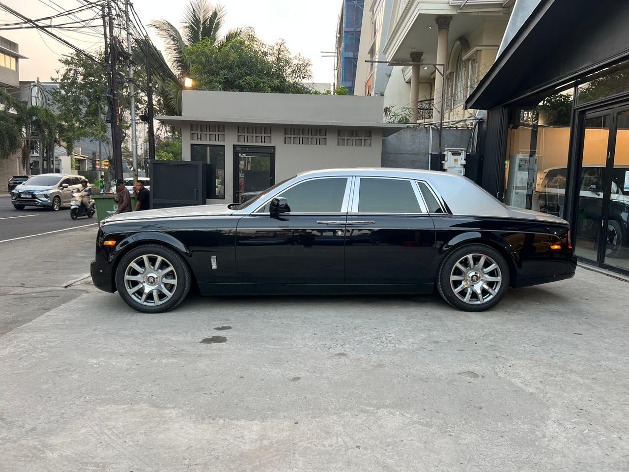 2013 Rolls Royce Phantom 6.7 L 2013 Rolls Royce Phantom 6.7 L