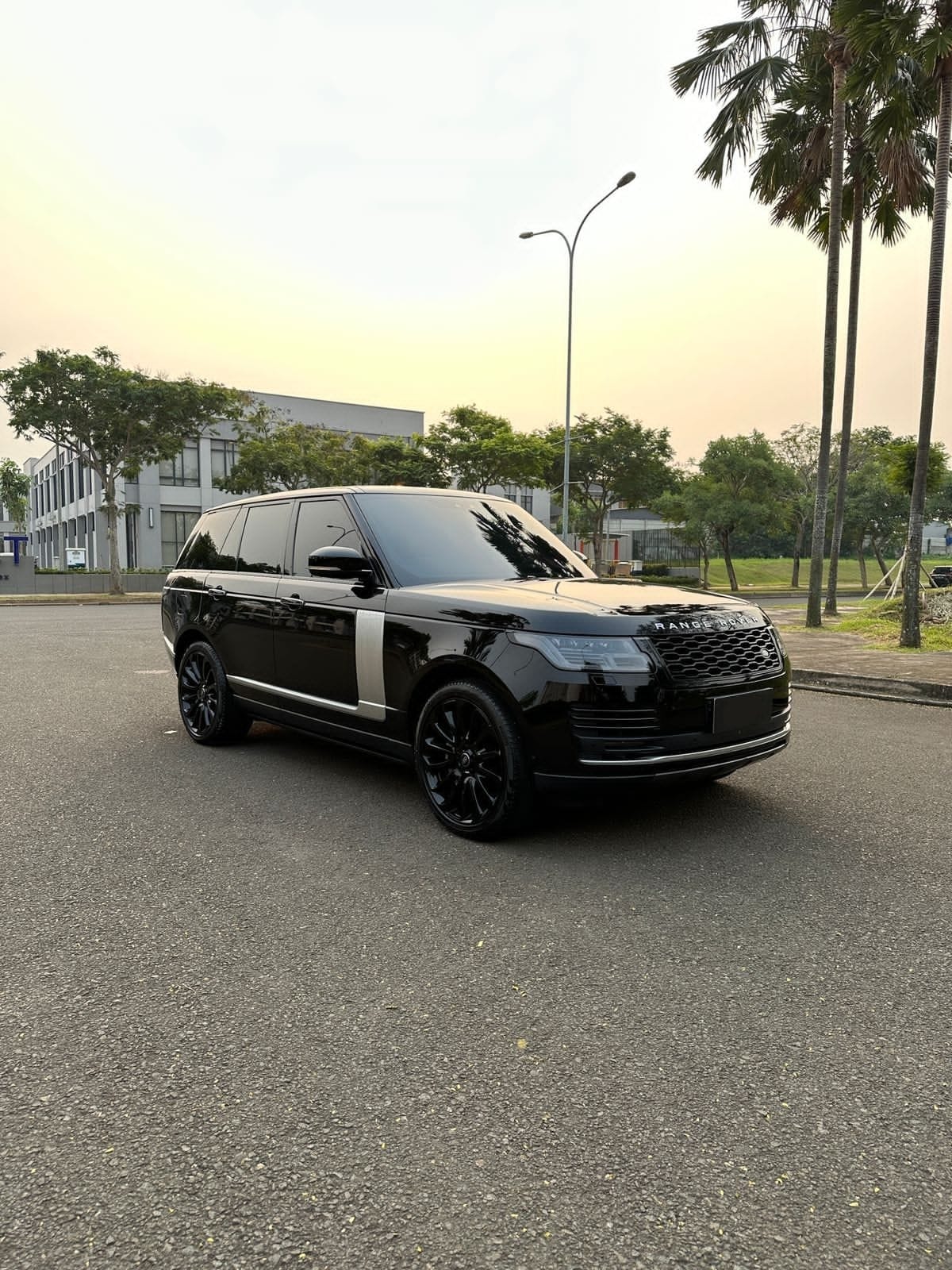 2019 Land Rover Range Rover Vogue VOGUE 3.0 LWB 2019 Land Rover Range Rover Vogue VOGUE 3.0 LWB