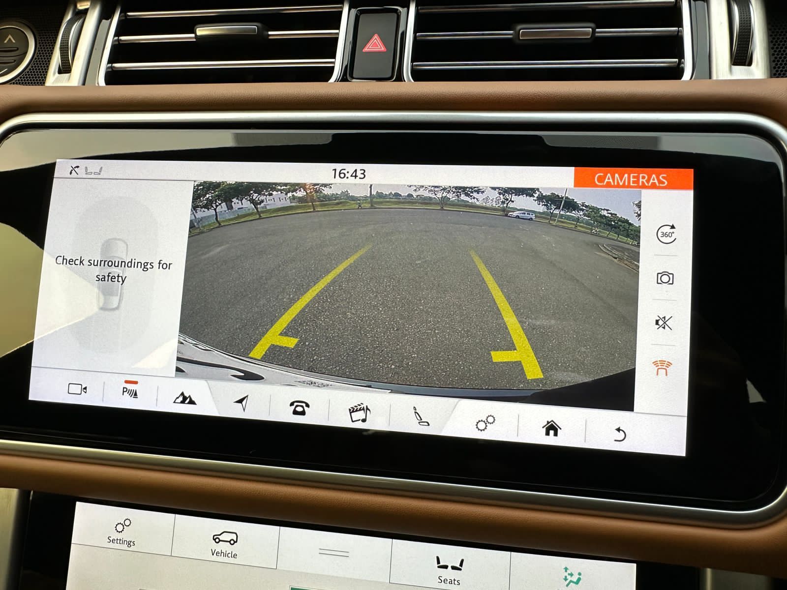 2019 Land Rover Range Rover Vogue VOGUE 3.0 LWB 2019 Land Rover Range Rover Vogue VOGUE 3.0 LWB