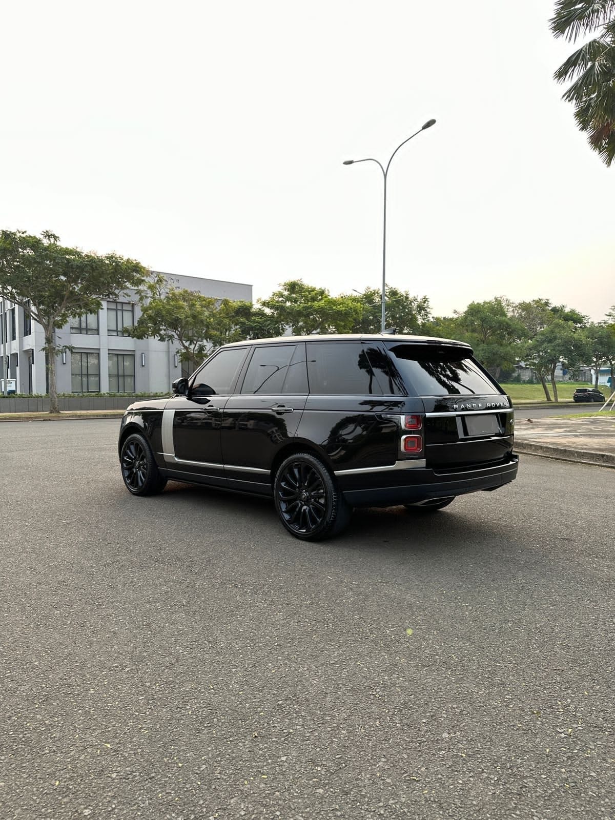 2019 Land Rover Range Rover Vogue VOGUE 3.0 LWB 2019 Land Rover Range Rover Vogue VOGUE 3.0 LWB